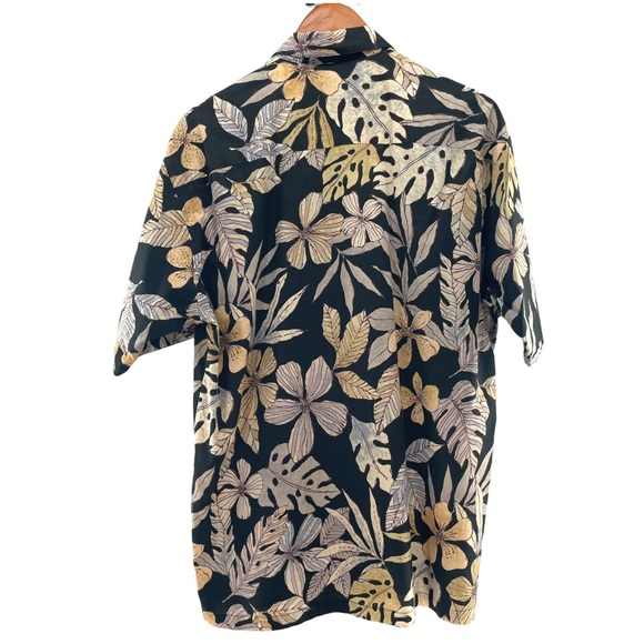 Vintage Tori Richard 100% Cotton Lawn Aloha Shirt Made in the USA in Size Medium - Picture 3 of 13